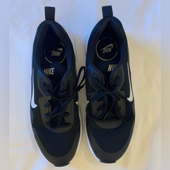 Nike - Wearallday Shoes in Black & White - 2020 - Size 9.5 - Picture 6 of 13